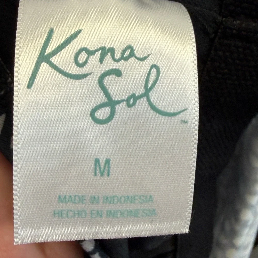 Kona Sol Abstract Animal Print Tankini Top Women Medium Travel Resortwear Beach